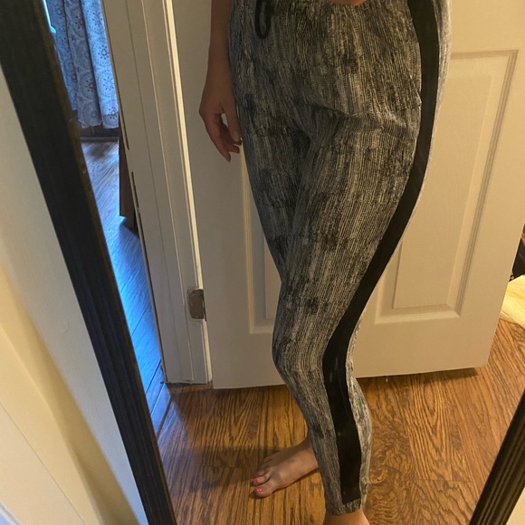 Pants - Picture 2 of 3